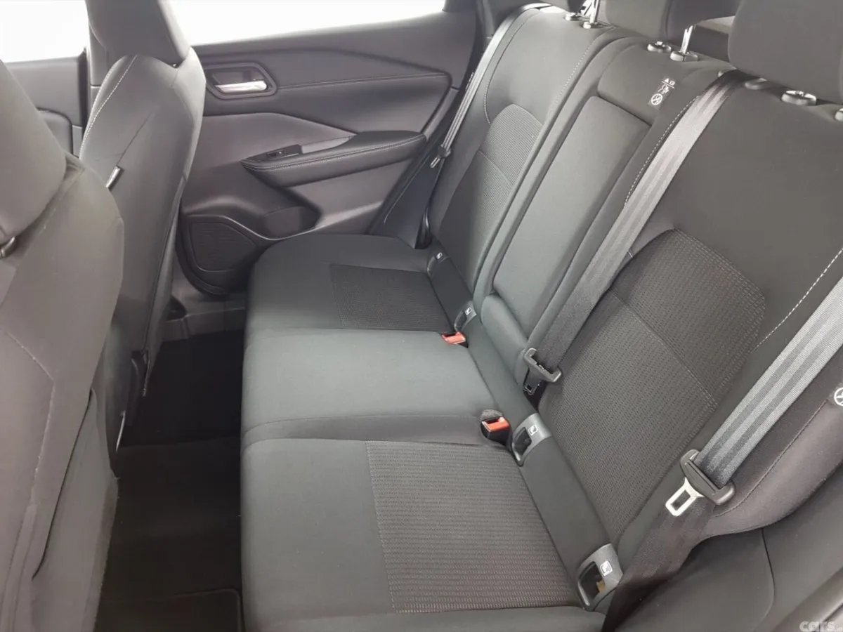 Nissan Qashqai MPV, Petrol Hybrid, 2024, Red
