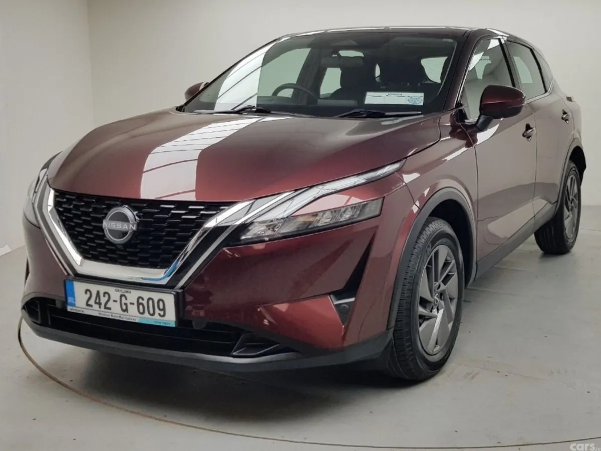 Nissan Qashqai MPV, Petrol Hybrid, 2024, Red