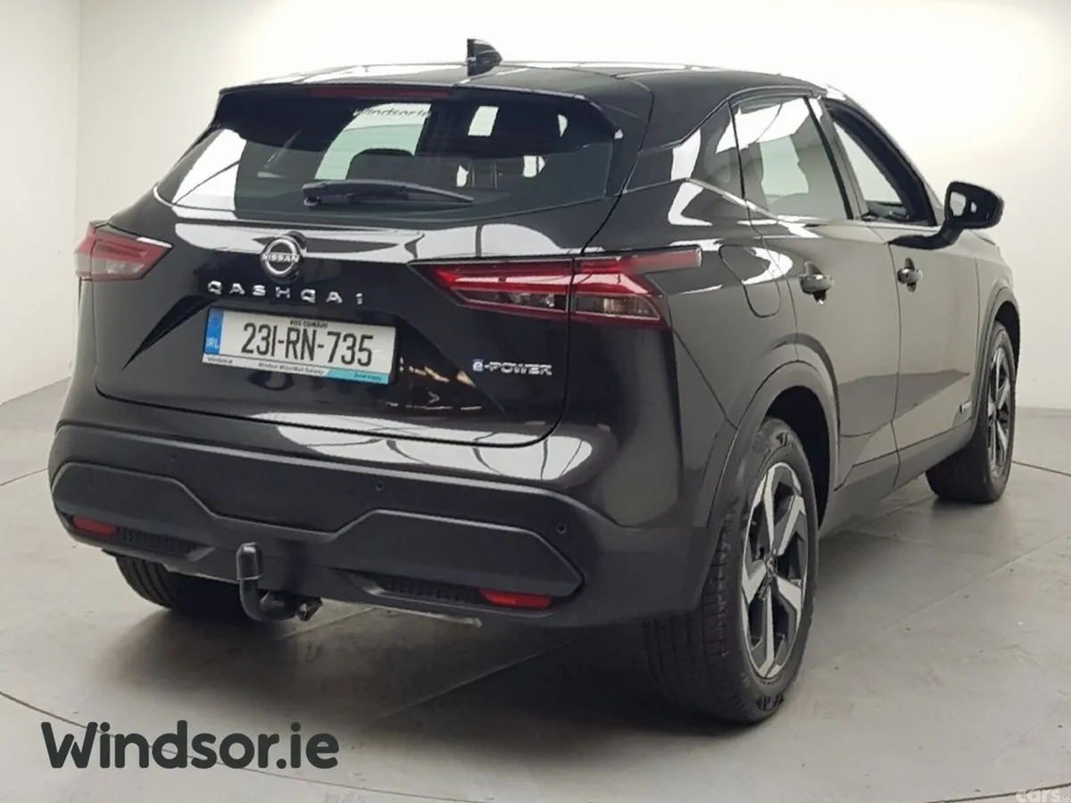 Nissan Qashqai MPV, Petrol, 2023, Black