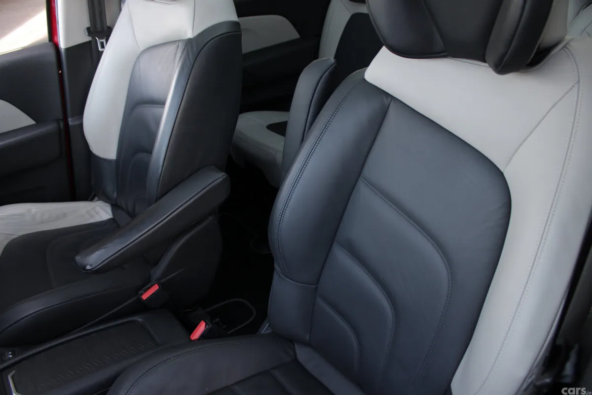 Citroen C4 Spacetourer MPV, Diesel, 2019, Red