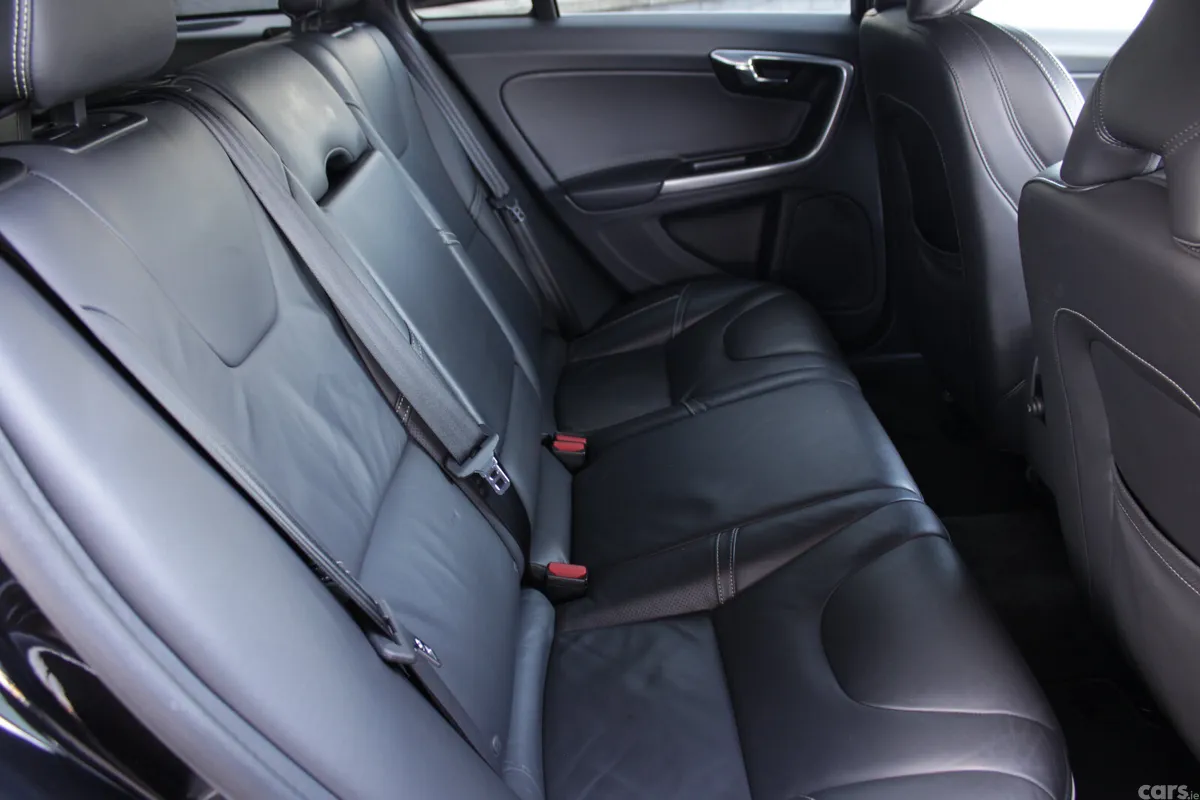 Volvo V60 Estate, Diesel, 2017, Black