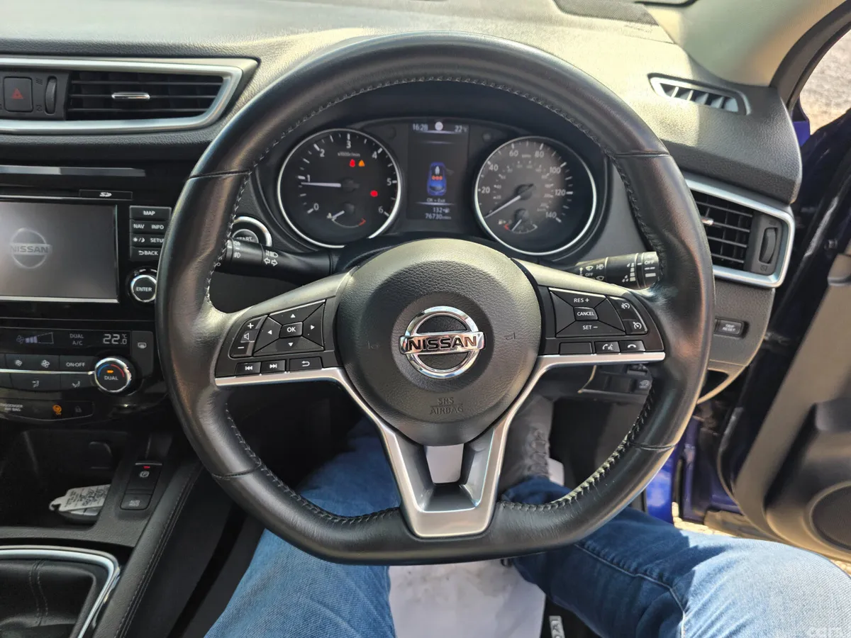 Nissan Qashqai Hatchback, Diesel, 2018, Blue