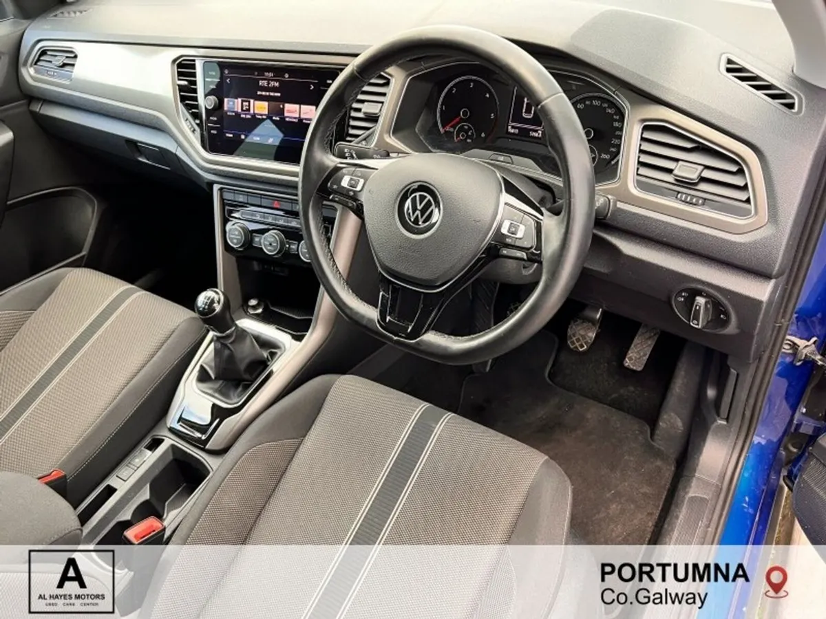 Volkswagen T-Roc SUV, Diesel, 2021, Blue