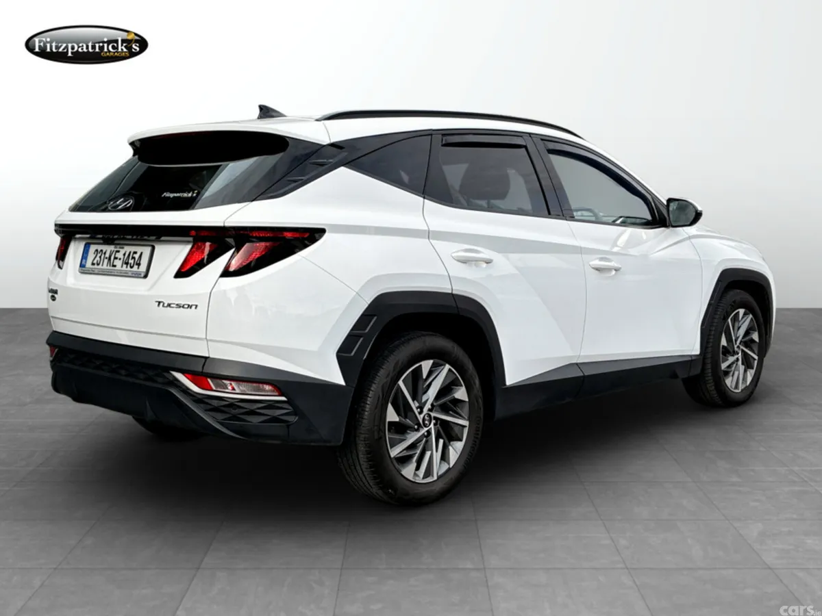 Hyundai Tucson MPV, Diesel, 2023, White