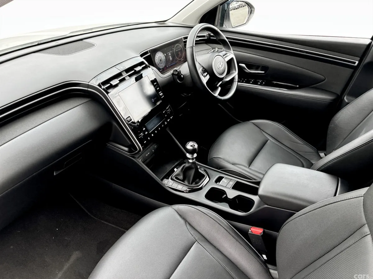 Hyundai Tucson MPV, Diesel, 2023, White