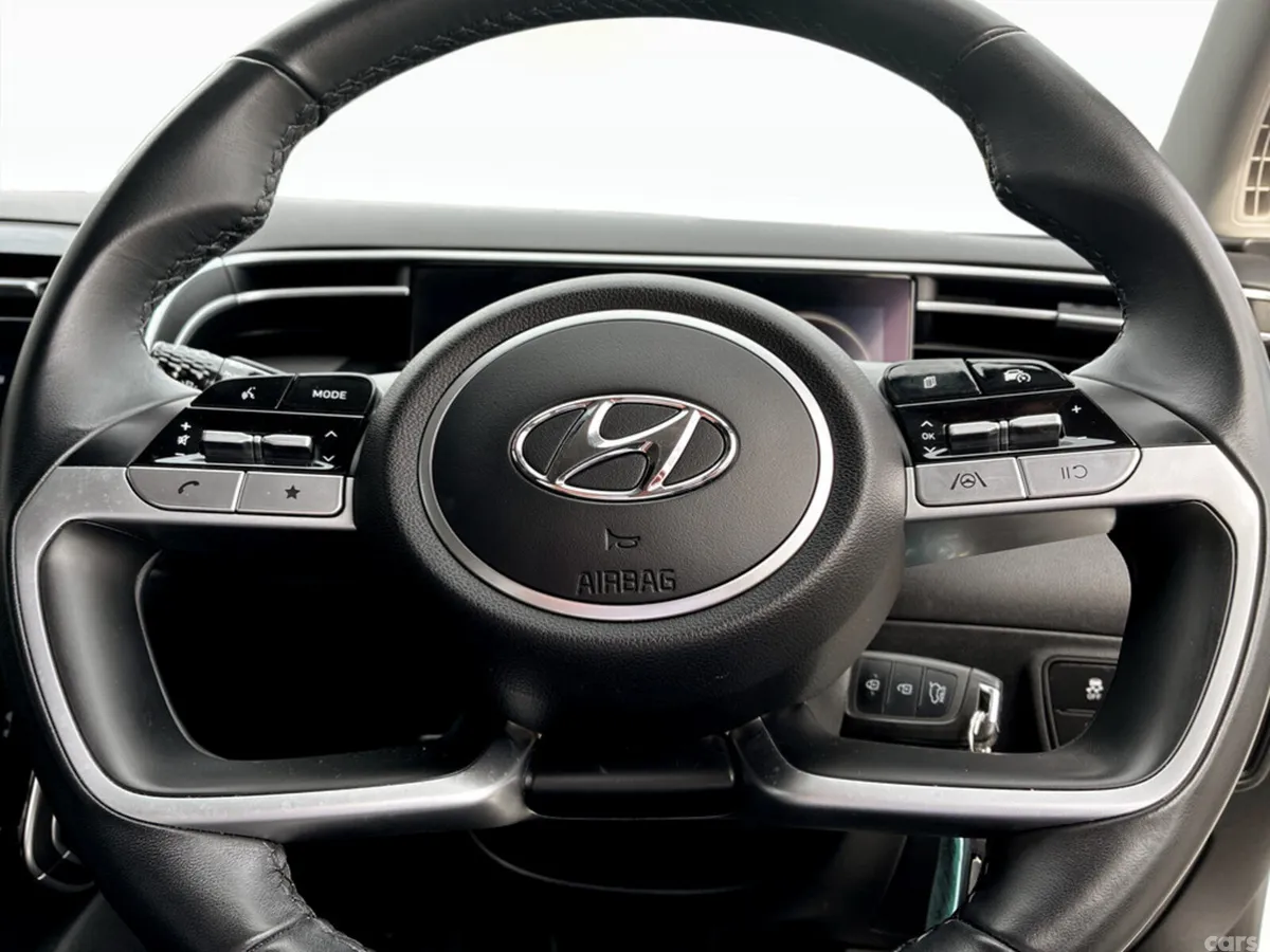 Hyundai Tucson MPV, Diesel, 2023, White