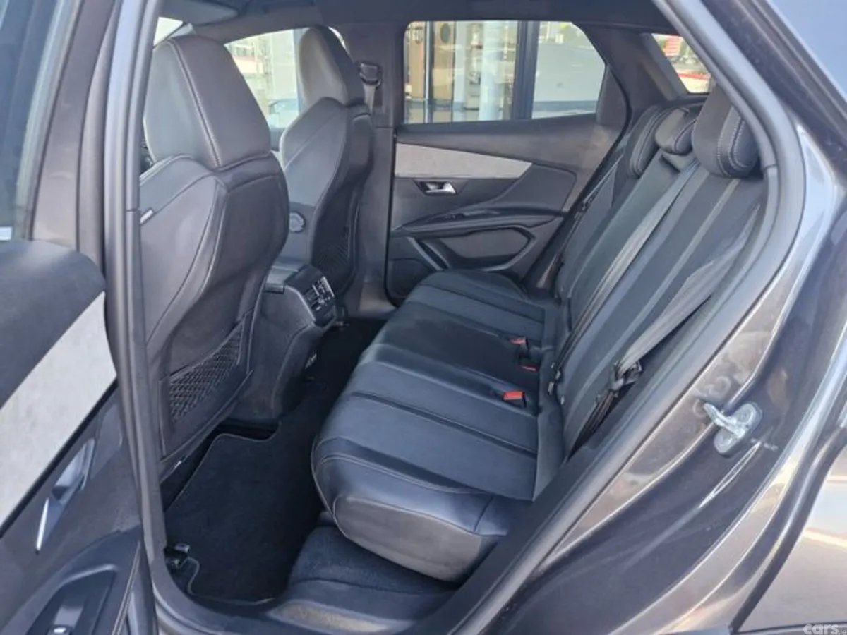 Peugeot 3008 MPV, Diesel, 2024, Grey