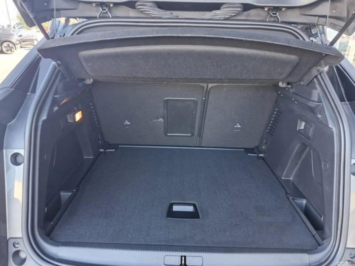 Peugeot 3008 MPV, Diesel, 2024, Grey