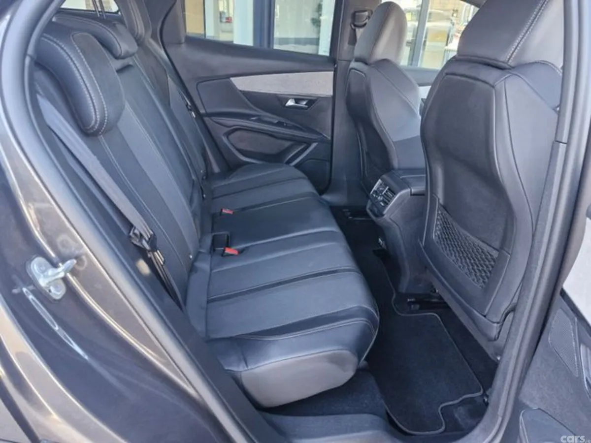Peugeot 3008 MPV, Diesel, 2024, Grey