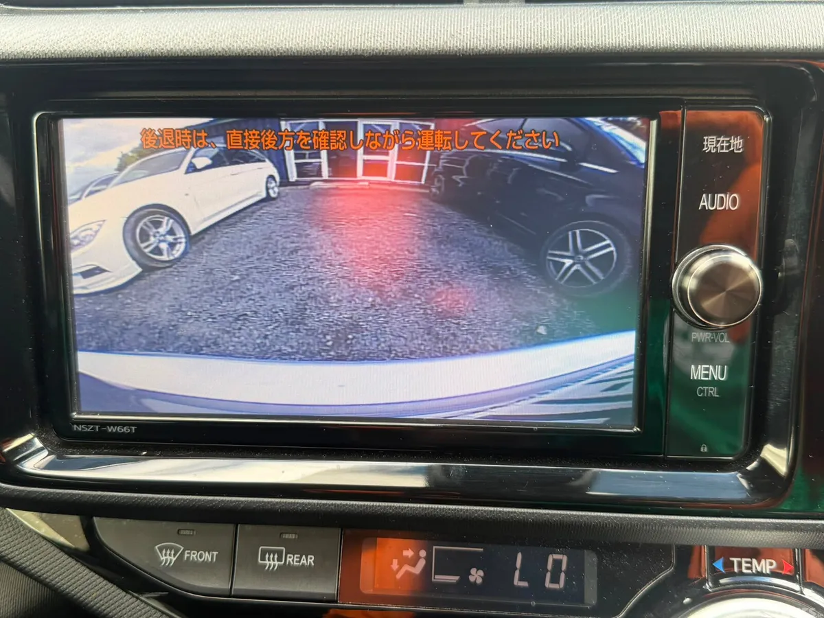 Toyota Aqua Hatchback, Petrol Hybrid, 2017, Silver