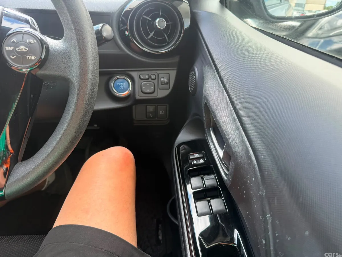 Toyota Aqua Hatchback, Petrol Hybrid, 2017, Silver