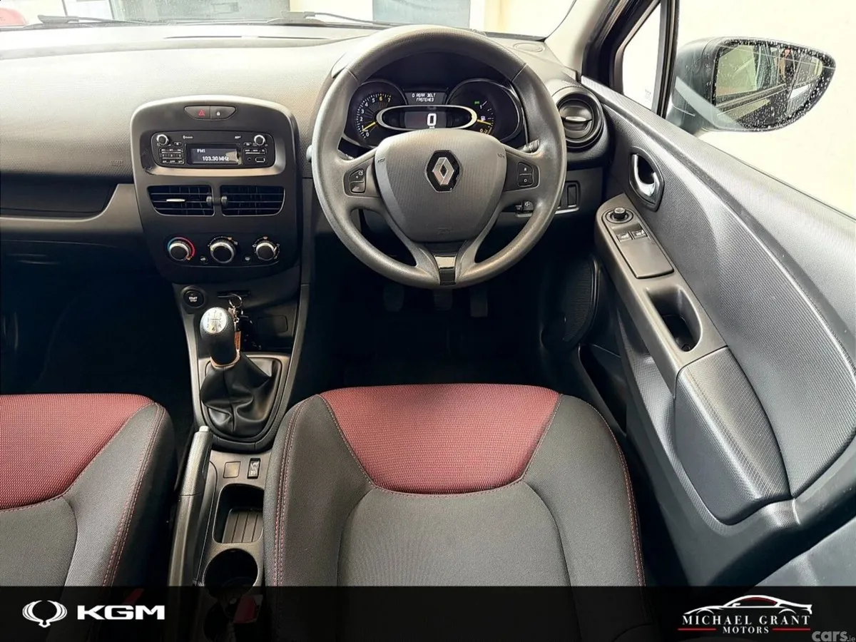 Renault Clio Hatchback, Petrol, 2016, Black