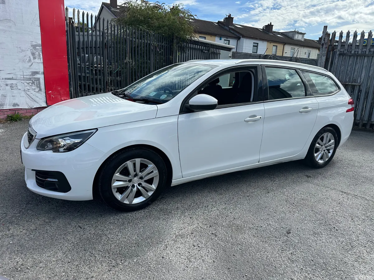 Peugeot 308 Estate, Diesel, 2020, White
