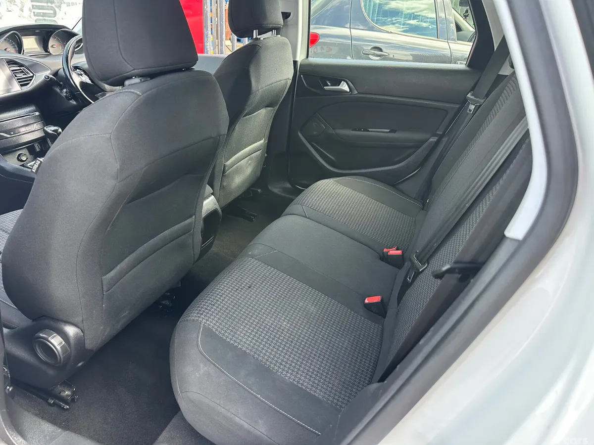 Peugeot 308 Estate, Diesel, 2020, White