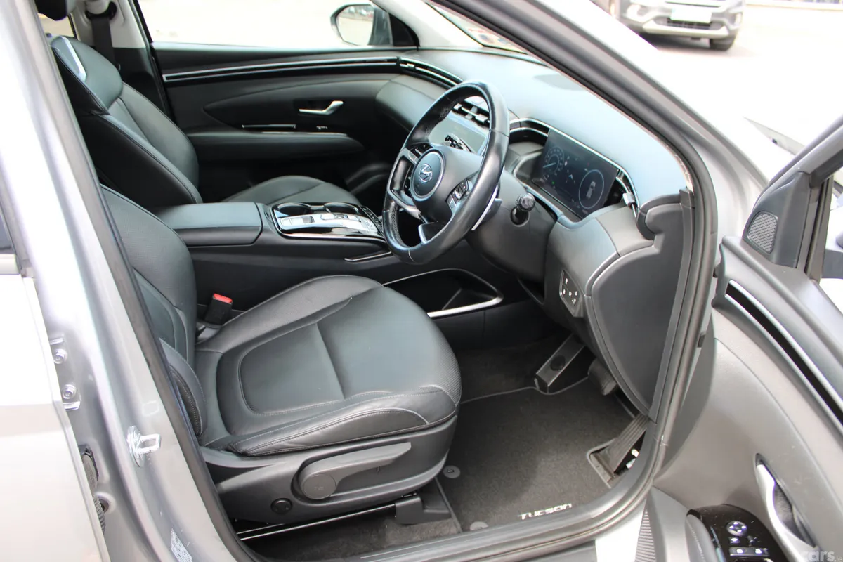 Hyundai Tucson SUV, Petrol Plug-in Hybrid, 2023, Grey