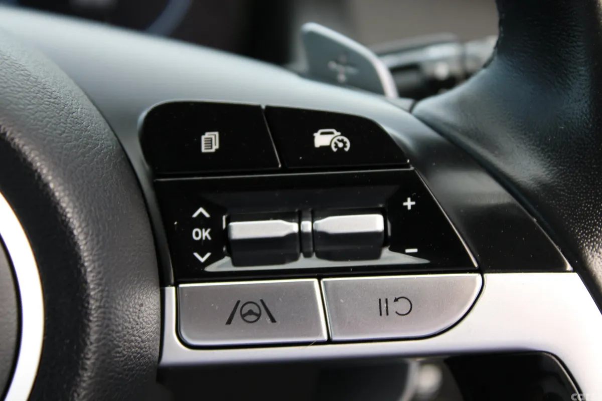 Hyundai Tucson SUV, Petrol Plug-in Hybrid, 2023, Grey