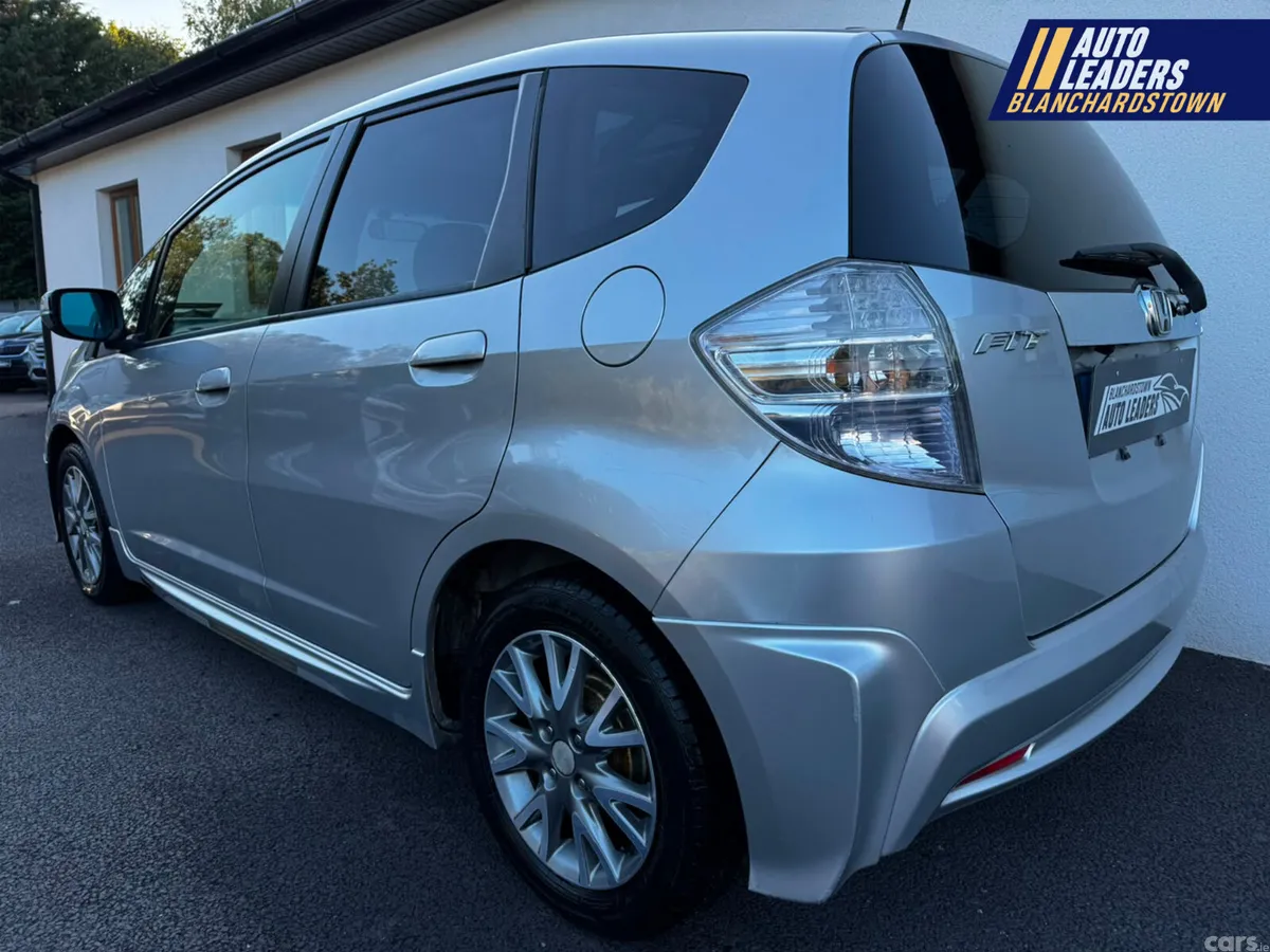 Honda Fit Hatchback, Petrol Hybrid, 2012, Silver