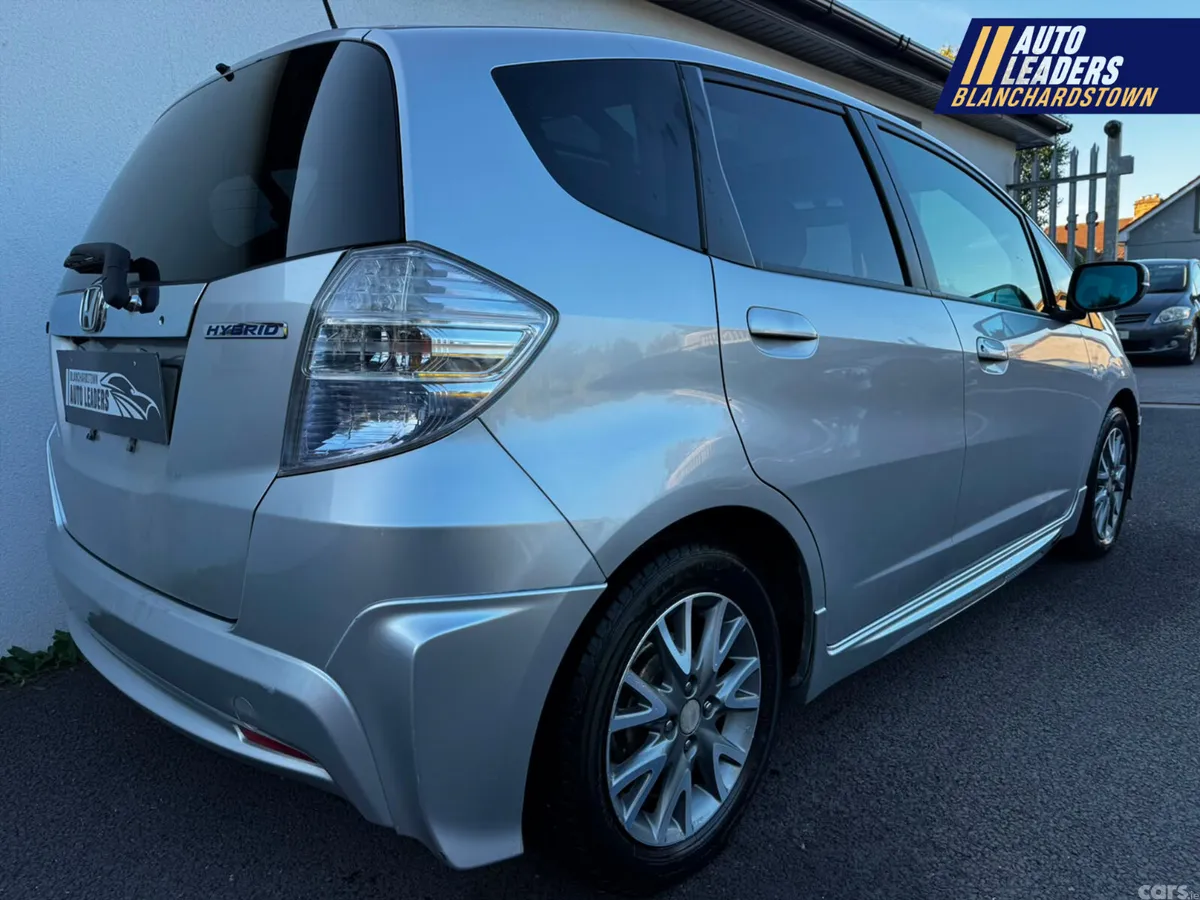 Honda Fit Hatchback, Petrol Hybrid, 2012, Silver