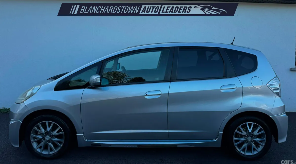 Honda Fit Hatchback, Petrol Hybrid, 2012, Silver