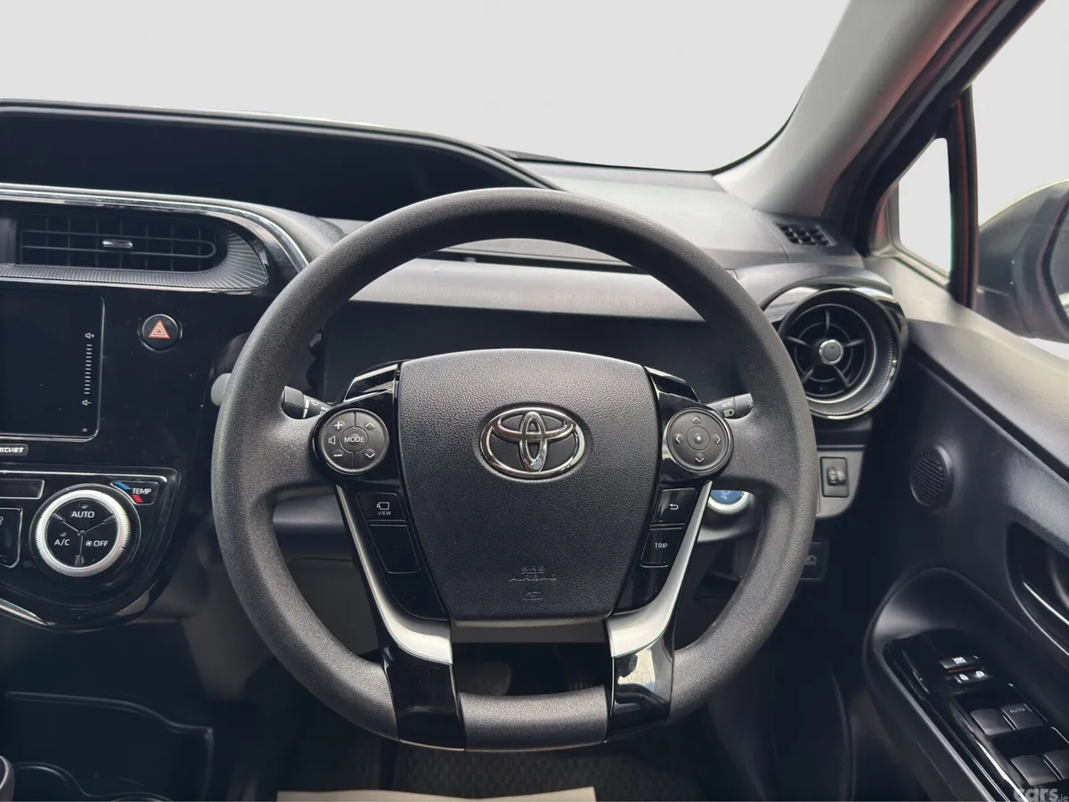 Toyota Aqua Hatchback, Petrol Hybrid, 2020, Silver