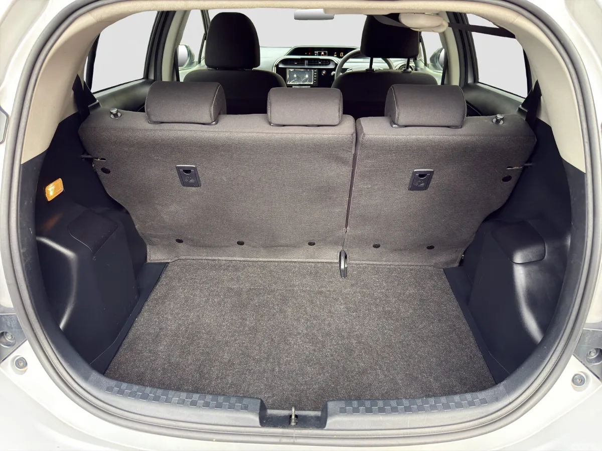 Toyota Aqua Hatchback, Petrol Hybrid, 2020, Silver