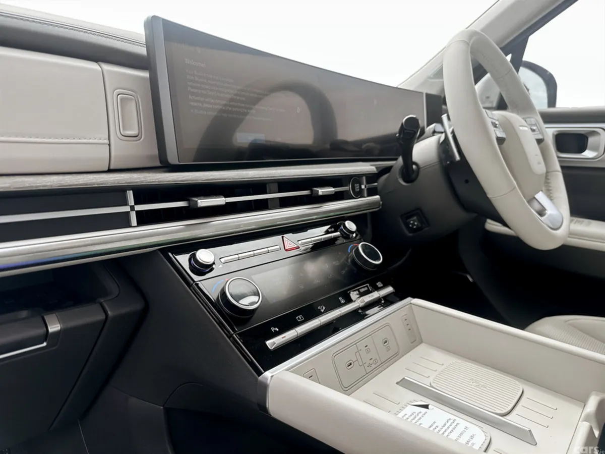 Hyundai Santa Fe SUV, Petrol Plug-in Hybrid, 2026, Grey
