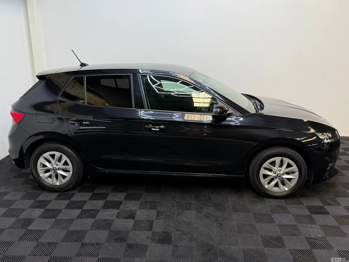 Skoda Fabia Hatchback, Petrol, 2022, Black