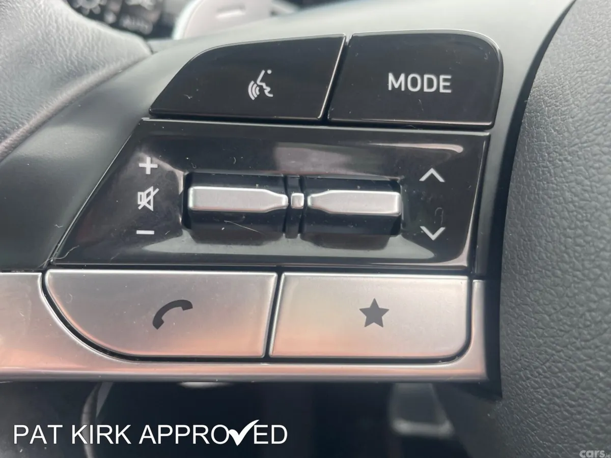 Hyundai Tucson Estate, Petrol Hybrid, 2022, White
