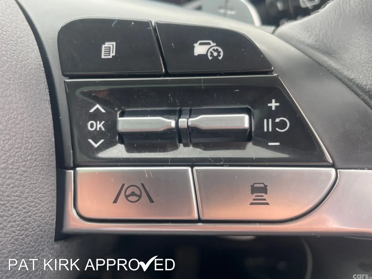 Hyundai Tucson Estate, Petrol Hybrid, 2022, White