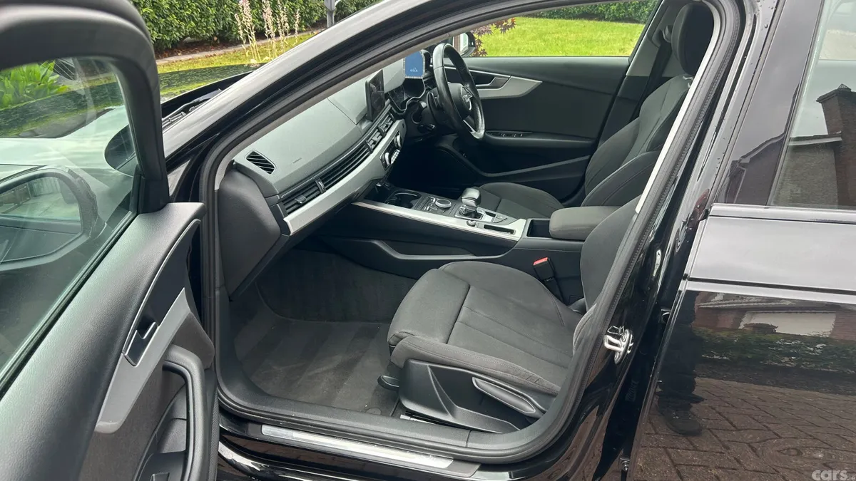 Audi A4 Saloon, Diesel, 2017, Black