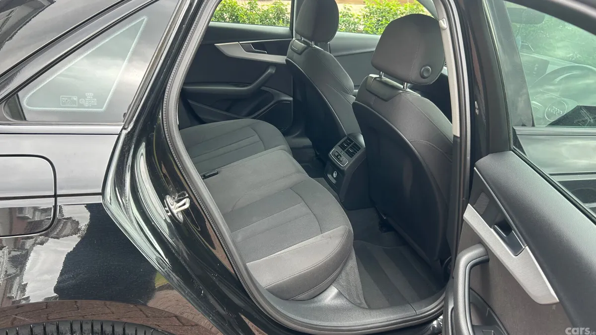 Audi A4 Saloon, Diesel, 2017, Black