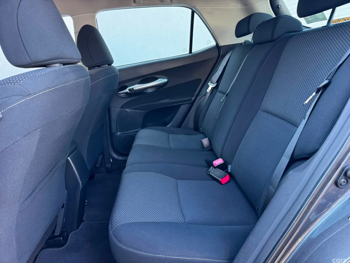 Toyota Auris Hatchback, Diesel, 2011, Grey