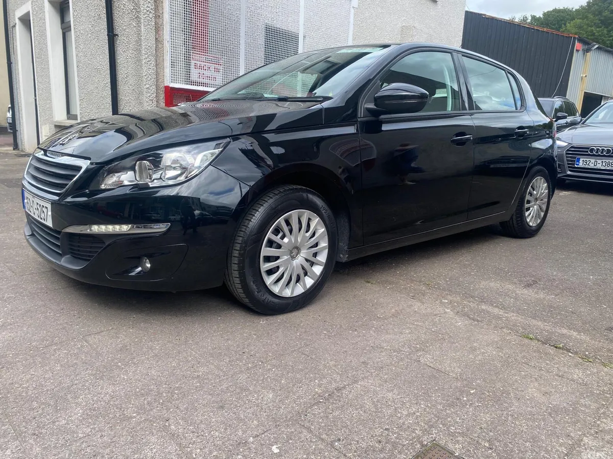 Peugeot 308 Hatchback, Petrol, 2015, Black