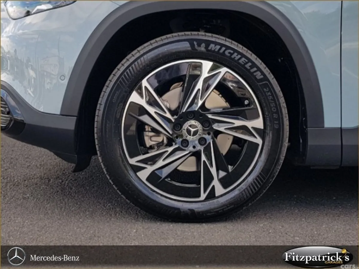 Mercedes-Benz GLB SUV, Petrol Hybrid, 2027, Green