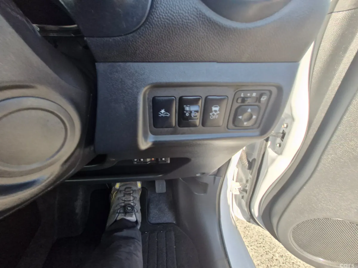 Mitsubishi Mirage Hatchback, Petrol, 2020, White
