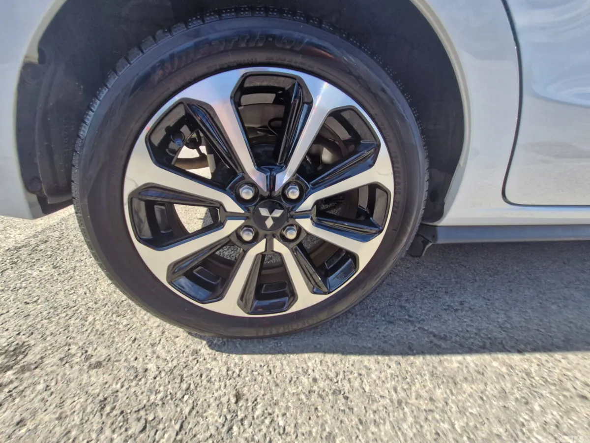 Mitsubishi Mirage Hatchback, Petrol, 2020, White