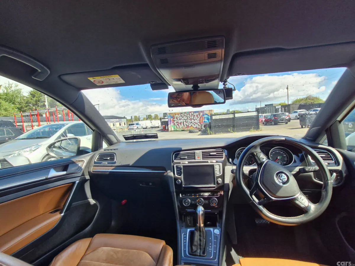 Volkswagen Golf Hatchback, Petrol, 2014, White