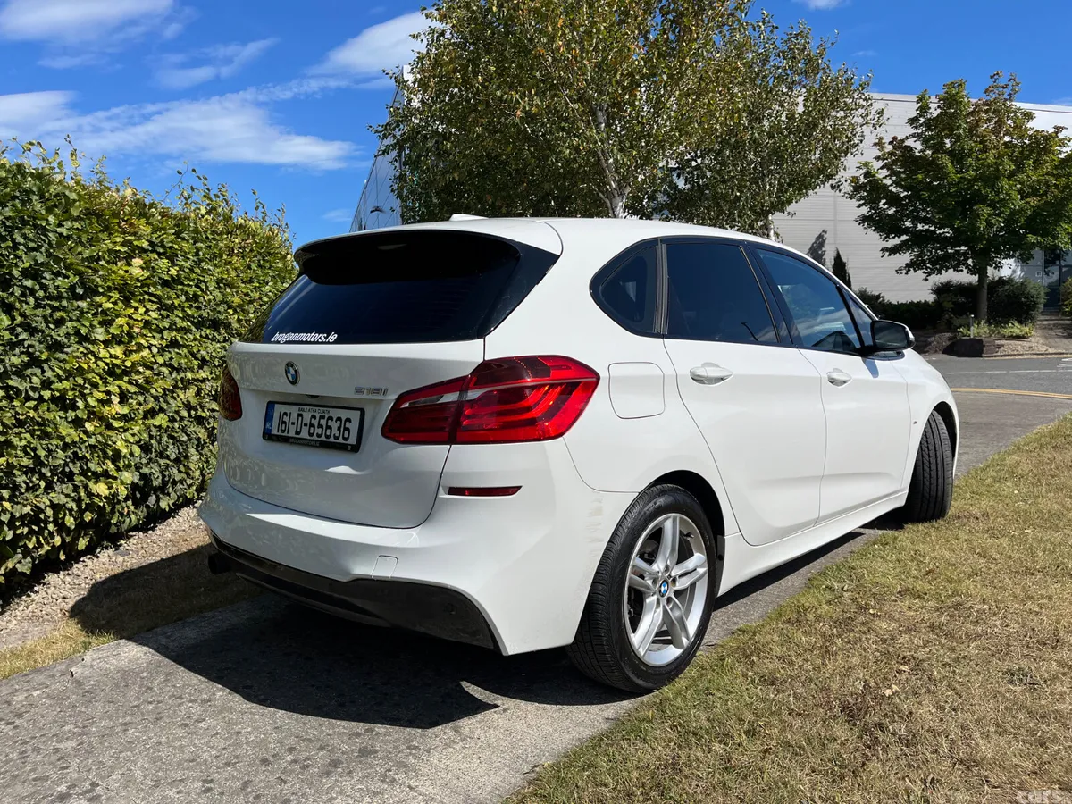 BMW 2-Series Hatchback, Petrol, 2016, White