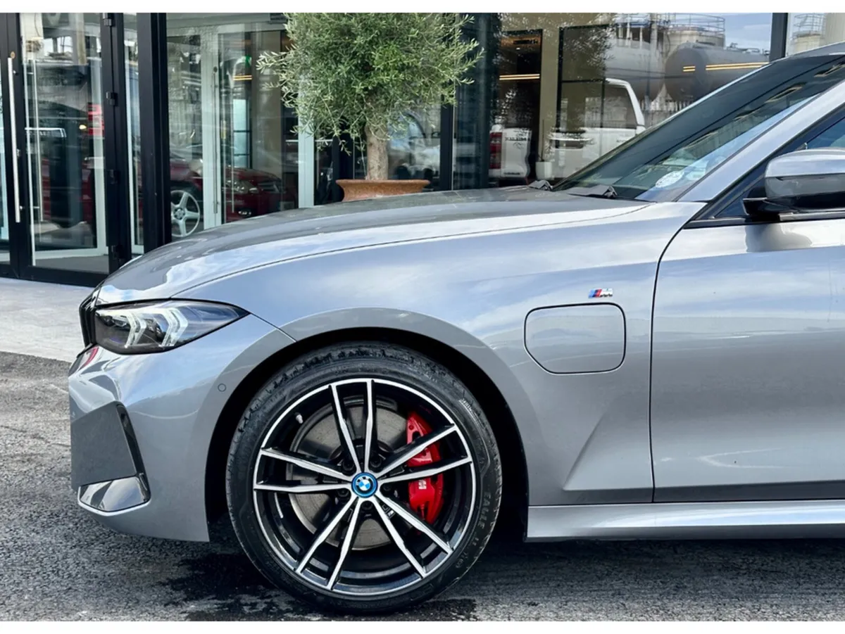 BMW 3-Series Saloon, Petrol Plug-in Hybrid, 2024, Grey