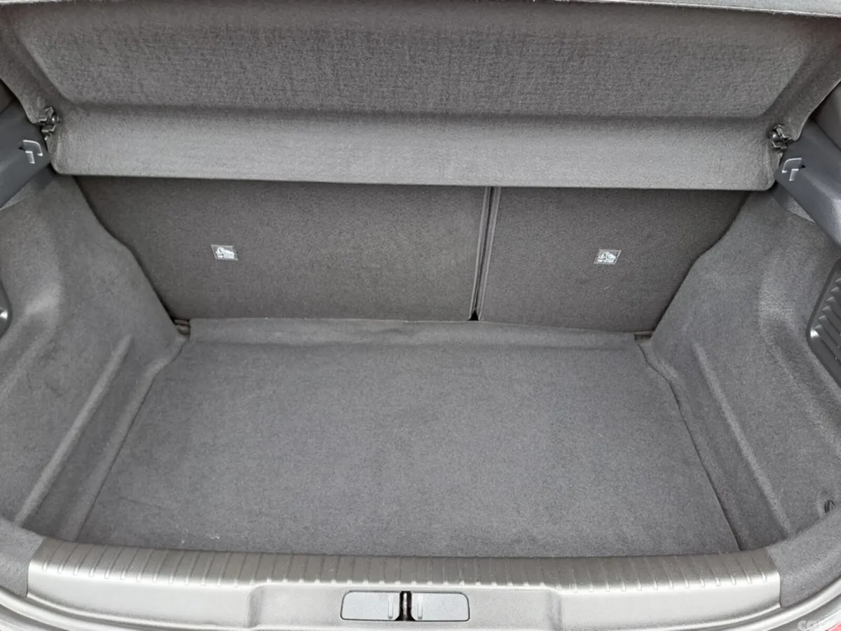 Opel Mokka SUV, Diesel, 2024, Red