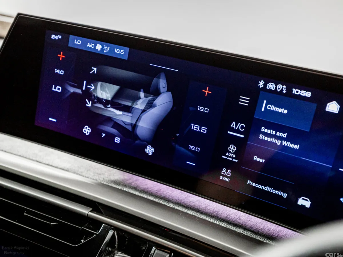 Peugeot 5008 SUV, Electric, 2025, Blue