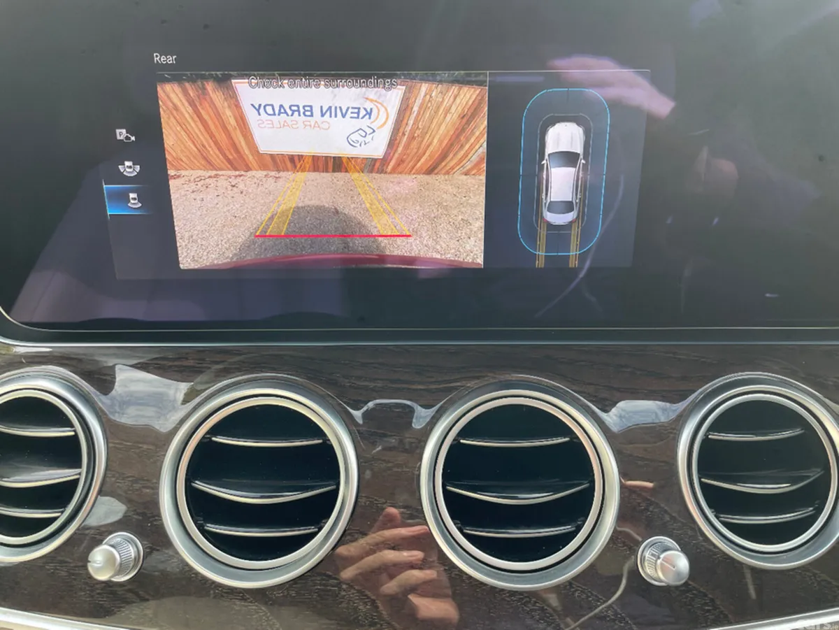 Mercedes-Benz E-Class Saloon, Petrol Plug-in Hybrid, 2022, Red