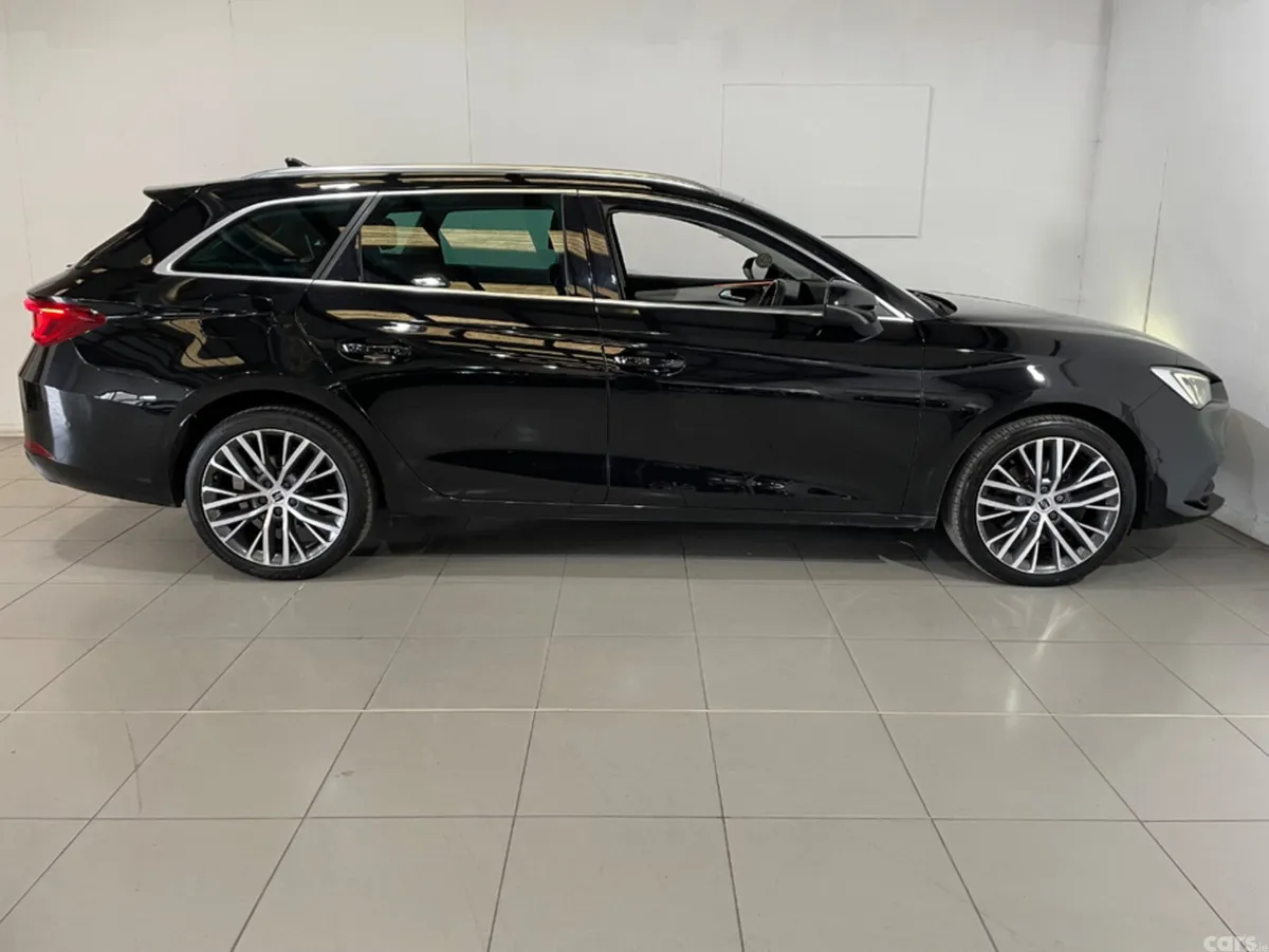 SEAT Leon Hatchback, Diesel, 2022, Black