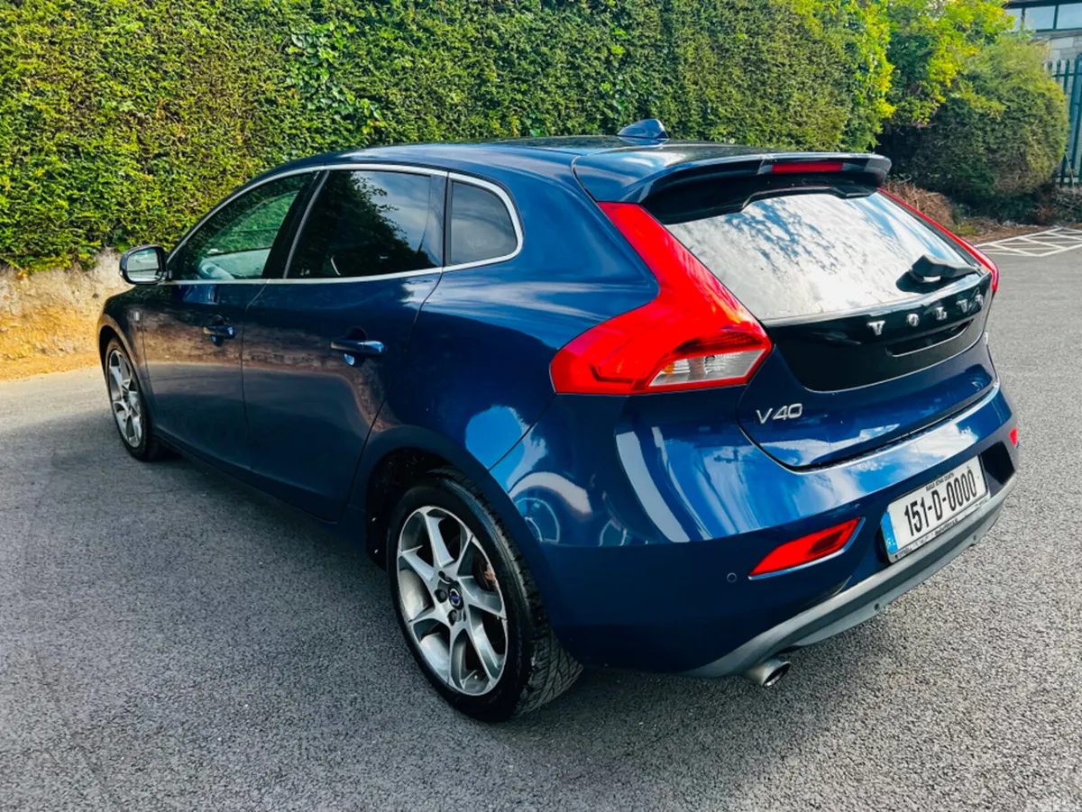 Volvo V40 Hatchback, Petrol, 2015, Blue