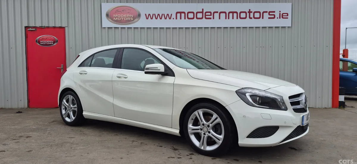 Mercedes-Benz A-Class Hatchback, Petrol, 2015, White
