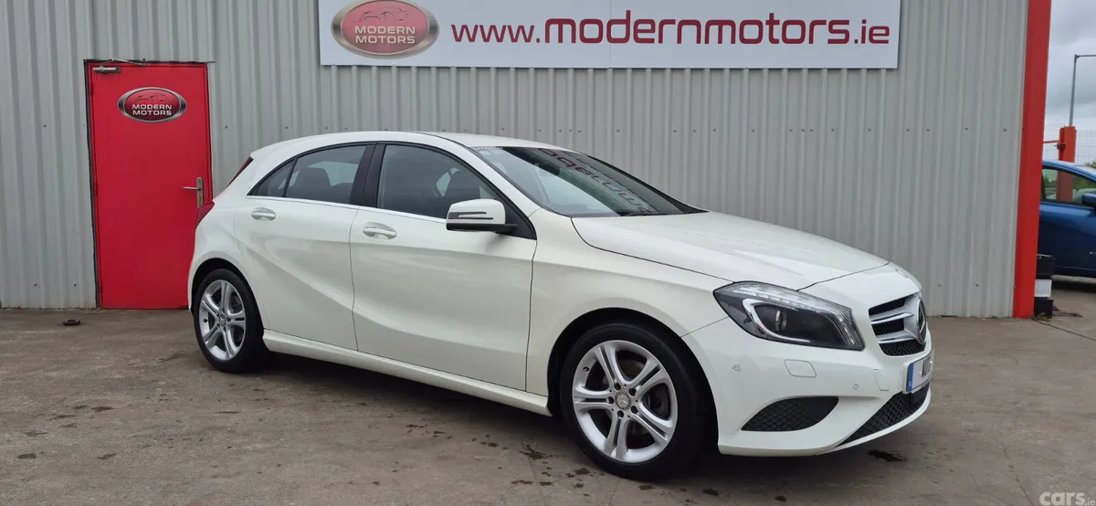 Mercedes-Benz A-Class Hatchback, Petrol, 2015, White