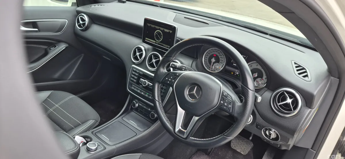 Mercedes-Benz A-Class Hatchback, Petrol, 2015, White