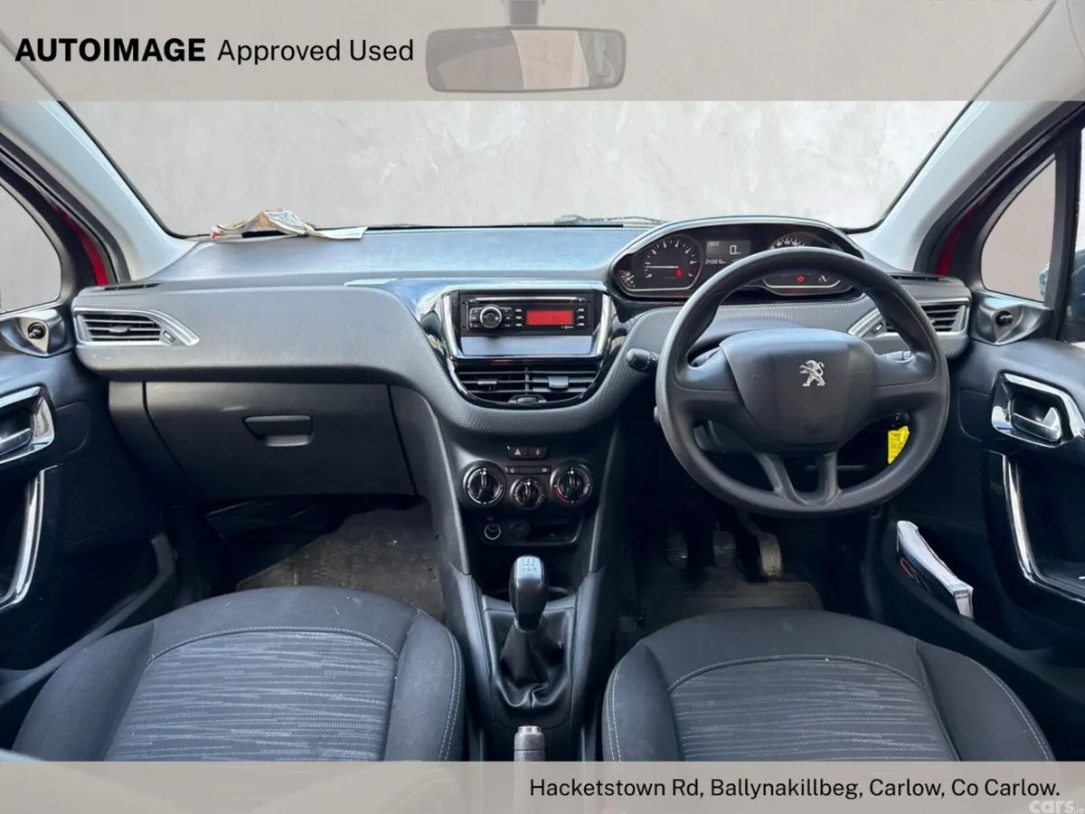 Peugeot 208 Hatchback, Petrol, 2016, Red
