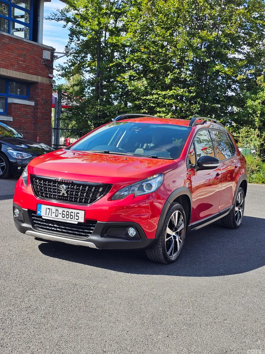 Peugeot 2008 Hatchback, Petrol, 2017, Red