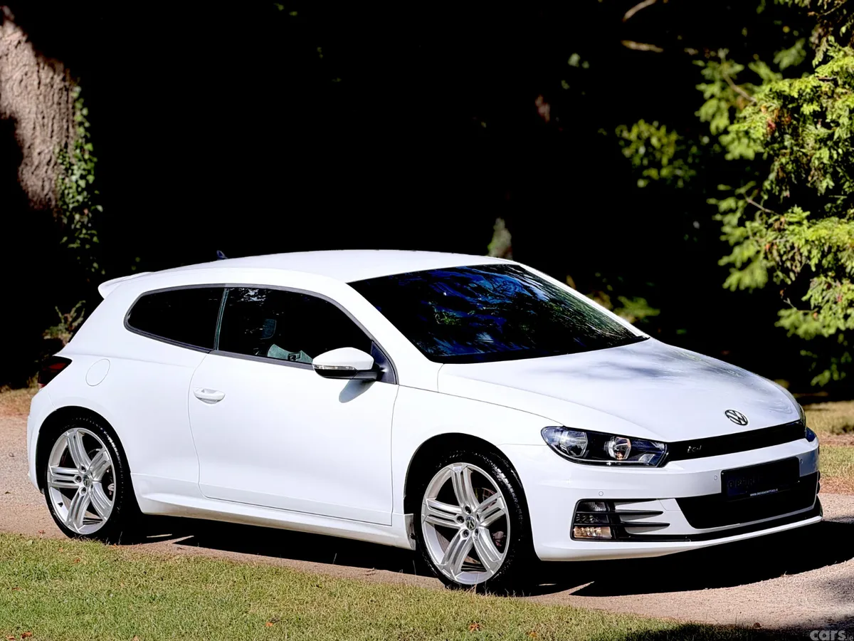 Volkswagen Scirocco Coupe, Diesel, 2015, White